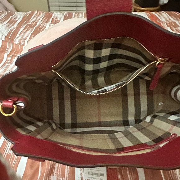 Authentic Burberry bag - Picture 2 of 8